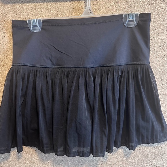 Athleta Black Skater Skirt With Shorts Size Small - Picture 1 of 7
